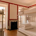 Safestay Bairro Alto Hostal *