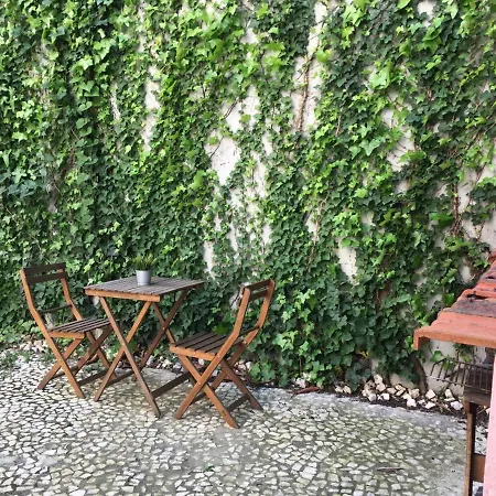 Safestay Bairro Alto بيت شباب Lisboa