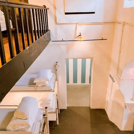 Hostel Safestay Bairro Alto