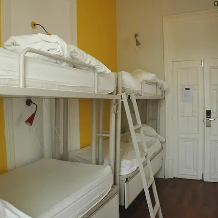Safestay Bairro Alto Hostel *