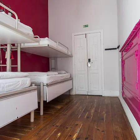 Hostel Safestay Bairro Alto *