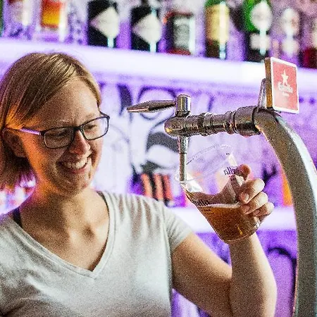 里斯本安全居住酒店 旅馆 *