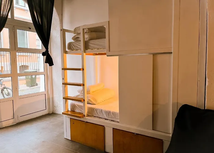Safestay Bairro Alto بيت شباب Lisboa