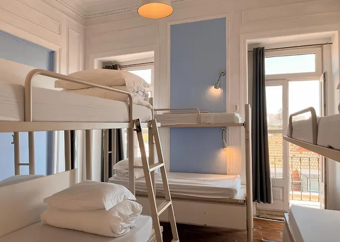 Safestay Bairro Alto بيت شباب *