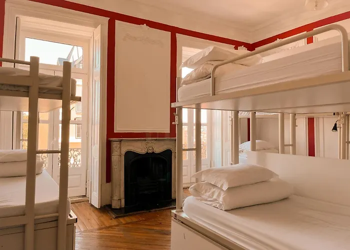 Safestay Bairro Alto ホステル *