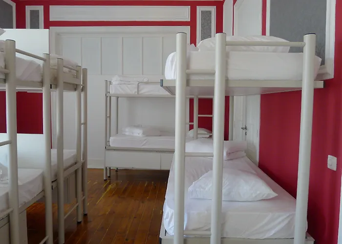 Safestay Bairro Alto بيت شباب *