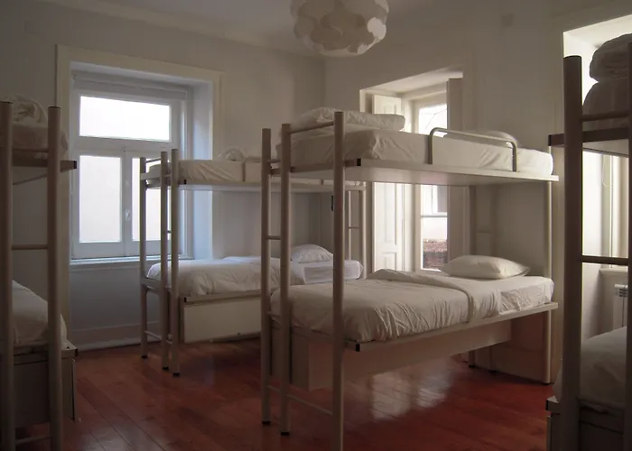 Safestay Bairro Alto ホステル *