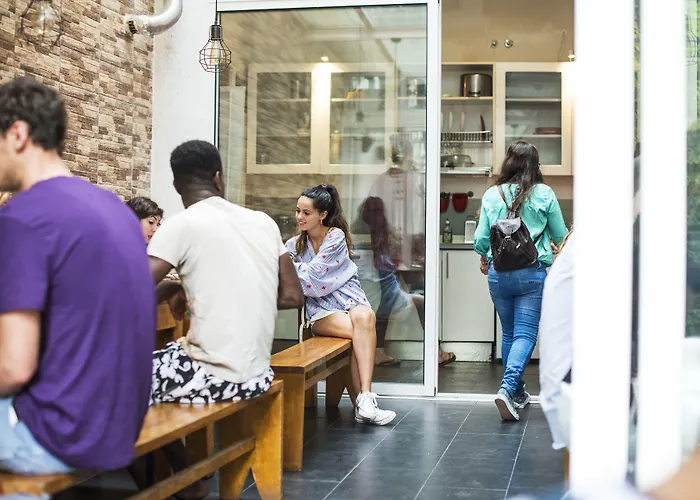 Safestay Bairro Alto بيت شباب *